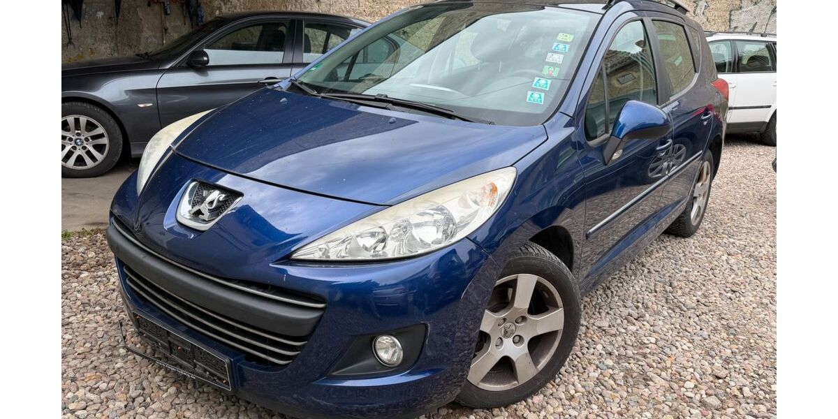 Peugeot 207 125.000 km 1.450 &euro; Berlin 10245