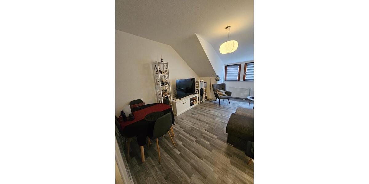 Dachgeschoßwohnung Bremen Vegesack - 4 Zimmer, 70 m&sup2;, 99.000&euro; | Angebot:26248699