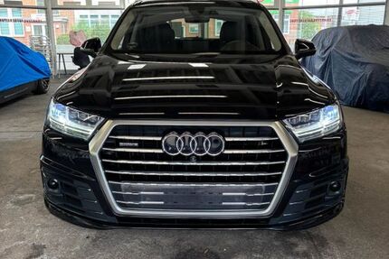 Audi Q7 87.500 km 36.500 &euro; Lübeck 23568