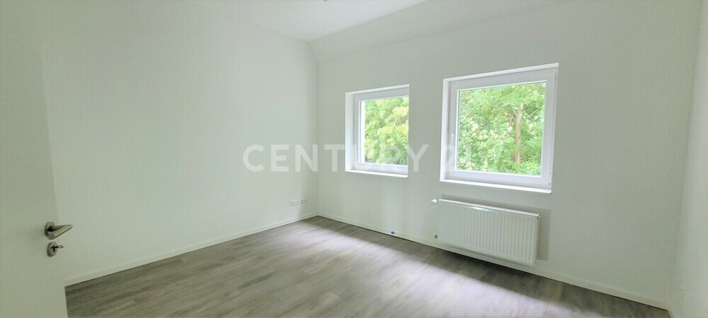 Sanierte Altbauwohnung mit Südwest Balkon und Blick ins Grüne 3 zimmer