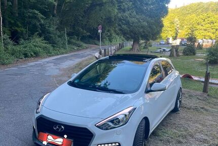 Hyundai i30 108.635 km 10.900 &euro; Leverkusen 51381
