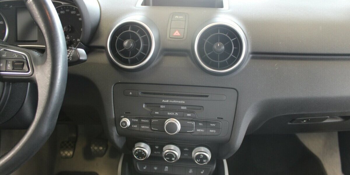 Audi A1 1.2 TFSI Attraction 76.220 km 8.980 &euro; Euskirchen 53881