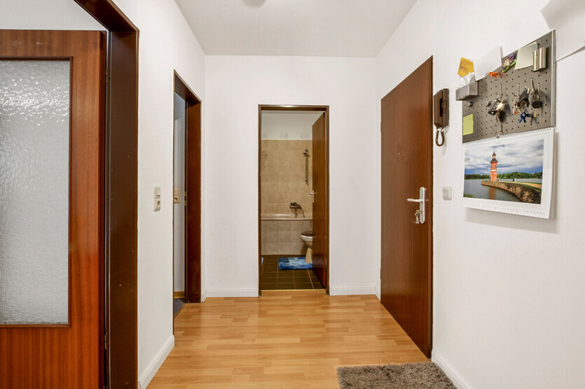 Delmenhorst - Stickgras 2.-Zi.- HochparterreWohnung mit Garage und Balkon