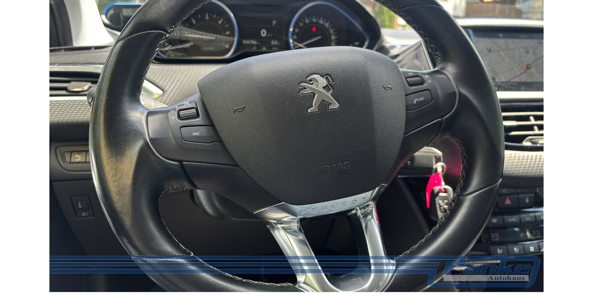 Peugeot 2008 Allure*AHK*Navi*Car-play*SHZ*LED*Tempo* 103.785 km 11.890 &euro; Berlin 13187
