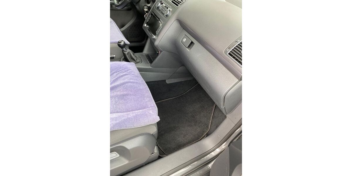 VW Touran 244.000 km 6.999 &euro; Kirn 55606
