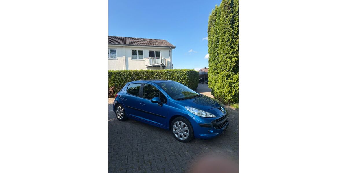 Peugeot 207 90.000 km 3.650 &euro; Uetersen 25436