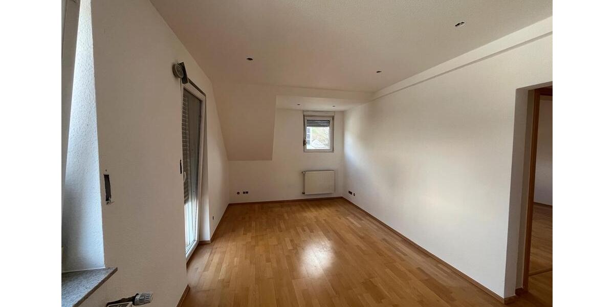 Etagenwohnung Sinzig - 4 Zimmer, 90 m&sup2;, 980&euro; | Angebot:25920819