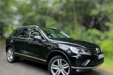 VW Touareg 85.600 km 25.599 &euro; Daun 54550