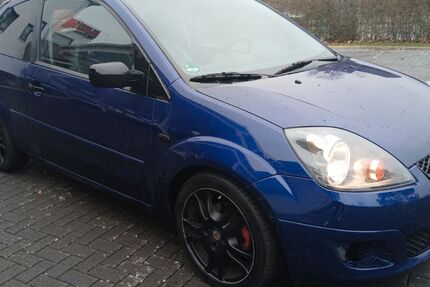 Ford Fiesta 266.500 km 699 &euro; Göttingen 37083