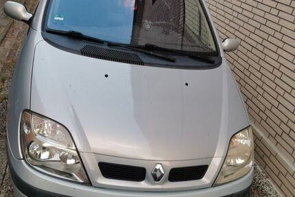 Renault Scenic 151.000 km 2.300 &euro; Bremen 28279