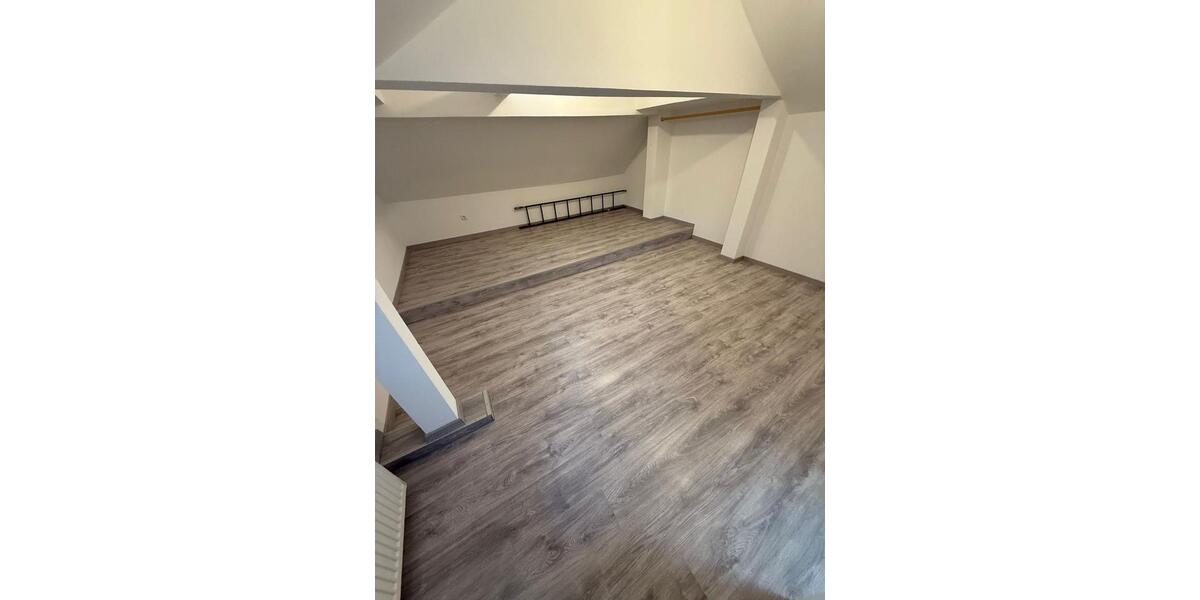 Eigentums Haus zu Vermieten 4 zimmer