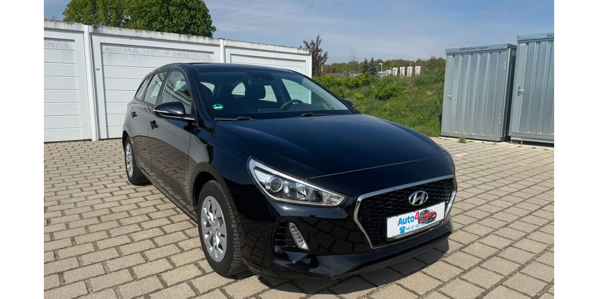 Hyundai i30 102.000 km 8.900 &euro; Friedrichsdorf bei Frankfurt Main 61381