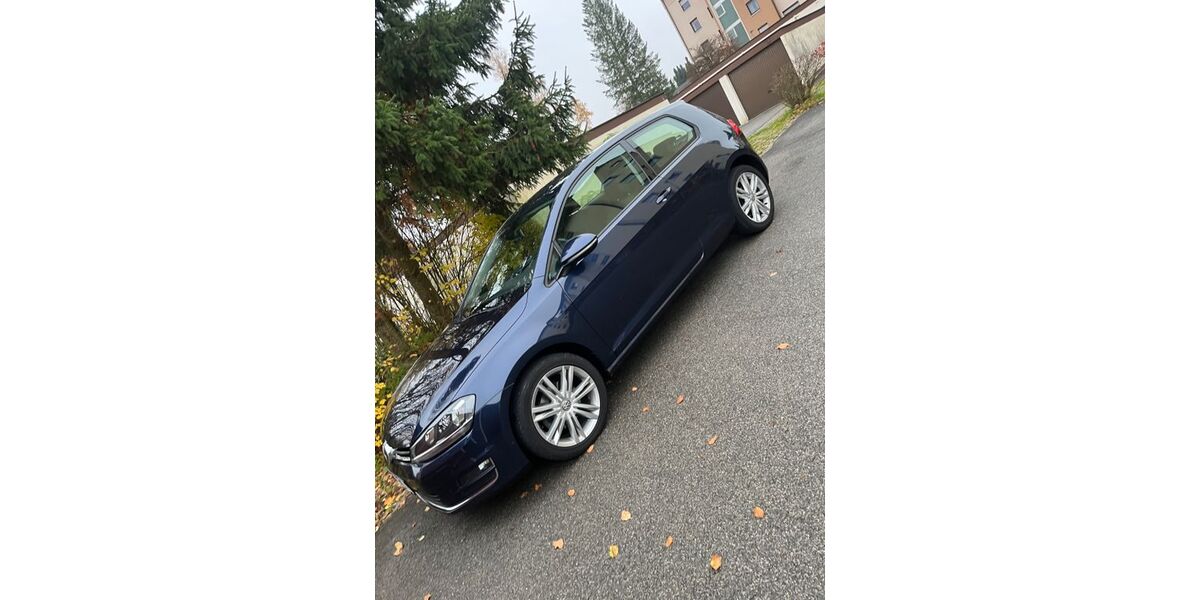 VW Golf 82.000 km 13.700 &euro; Neustadt 96465