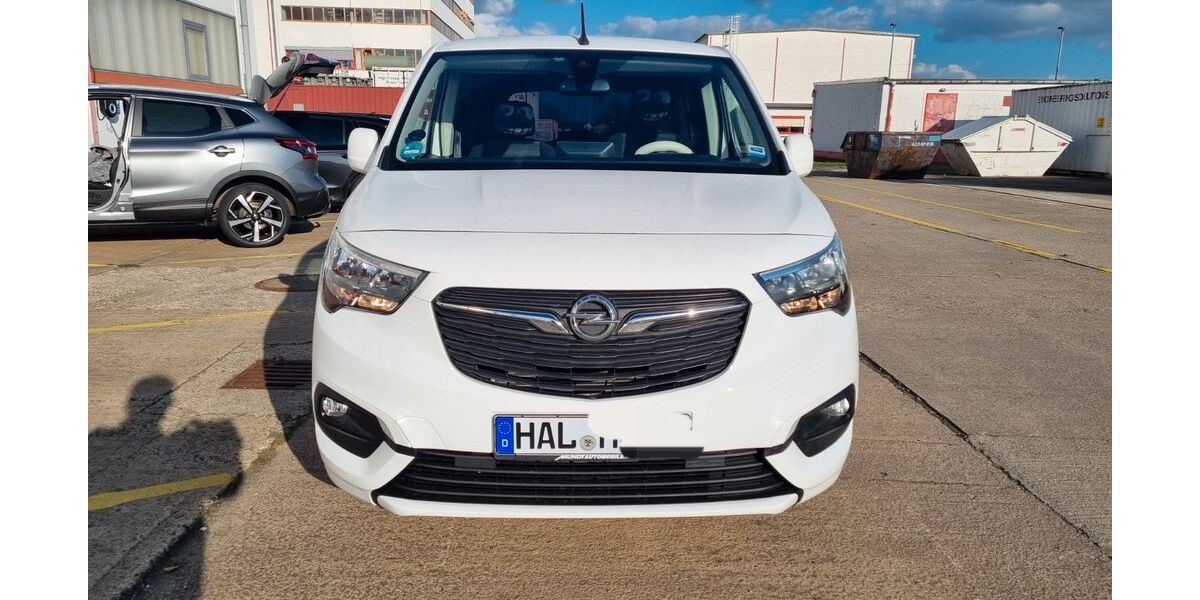 Opel Combo Life 92.500 km 11.399 &euro; Halle 06128