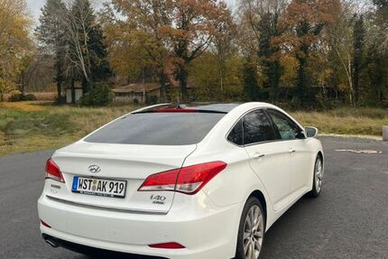 Hyundai i40 215.000 km 6.000 &euro; Apen 26689