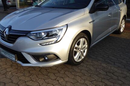 Renault Megane 64.200 km 15.390 &euro; Hemmoor 21745
