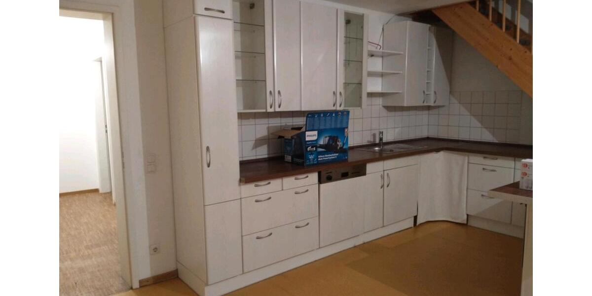 Dachgeschoßwohnung Regensburg Konradsiedlung - 2.5 Zimmer, 85 m&sup2;, 1.300&euro; | Angebot:24766170