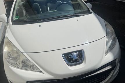 Peugeot 207 85.300 km 5.600 &euro; Köln 50859