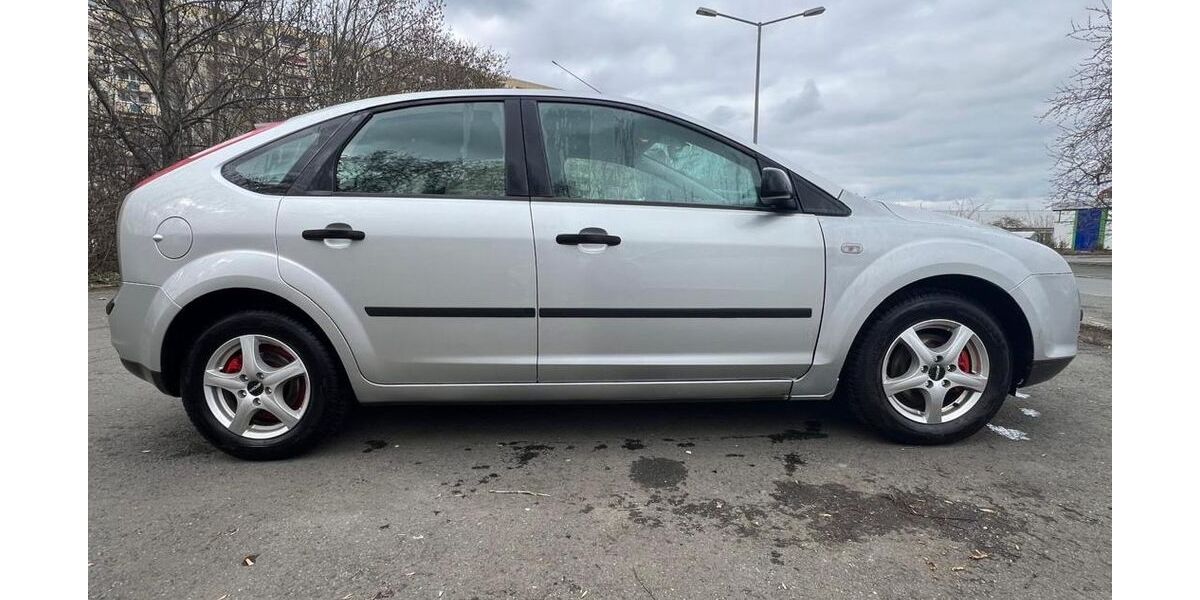 Ford Focus 171.000 km 1.700 &euro; Erfurt 99091