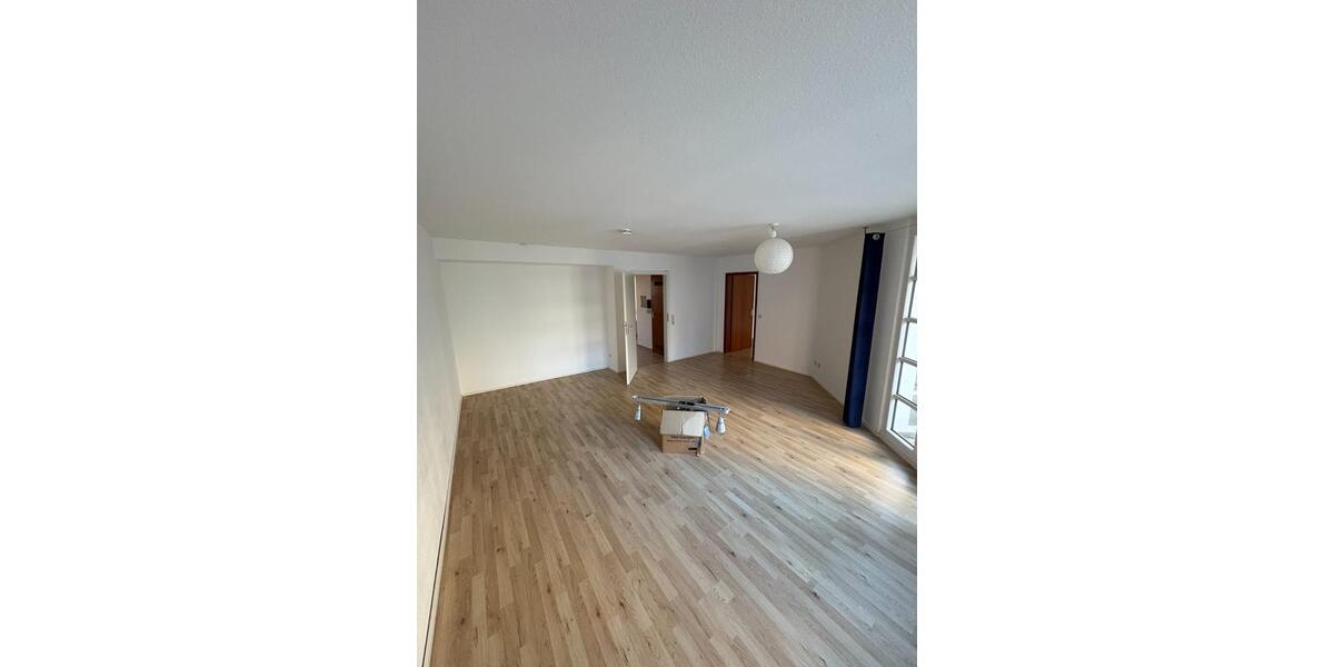 Gepflegte 2-Zimmer-Wohnung mit Balkon in Reutlingen 2 zimmer