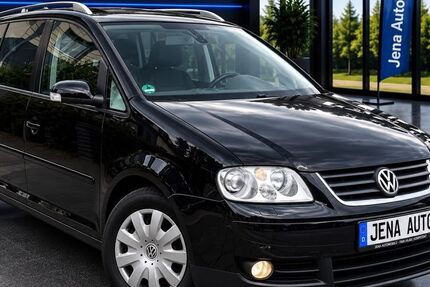 VW Touran 181.436 km 3.990 &euro; Hamburg 22149