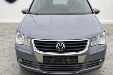 VW Touran 142.800 km 4.649 &euro; Rangendingen 72414