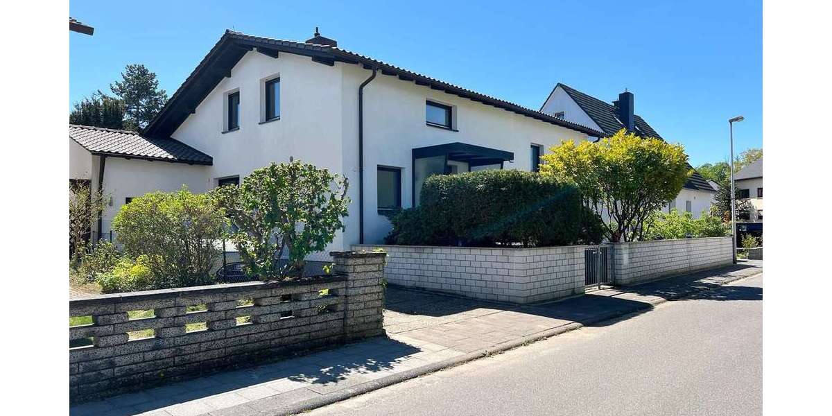 Einfamilienhaus Babenhausen - 8 Zimmer, 210 m&sup2;, 645.000&euro; | Angebot:26689826