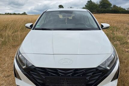Hyundai i20 39.000 km 16.800 &euro; Hünfeld 36088