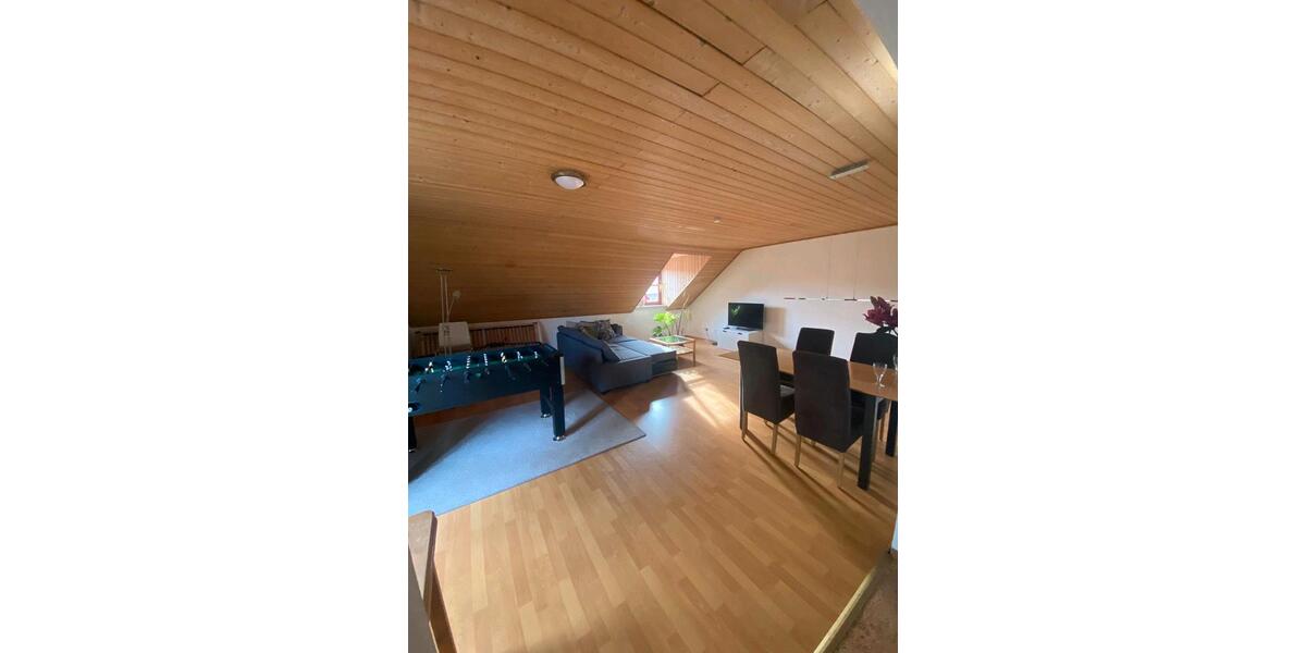 WG Zimmer in 3er Studenten WG, frei ab sofort 4 zimmer