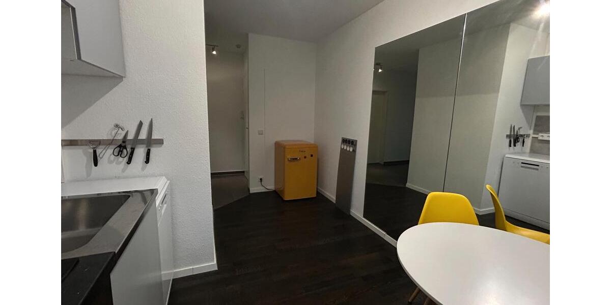 Etagenwohnung Halle - 2 Zimmer, 60 m&sup2;, 600&euro; | Angebot:26313516