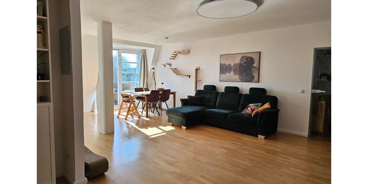 Dachgeschoßwohnung Frechen - 4 Zimmer, 94 m&sup2;, 425.000&euro; | Angebot:25772336