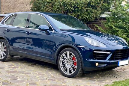 Porsche Cayenne 245.000 km 21.800 € Mönchengladbach 41065