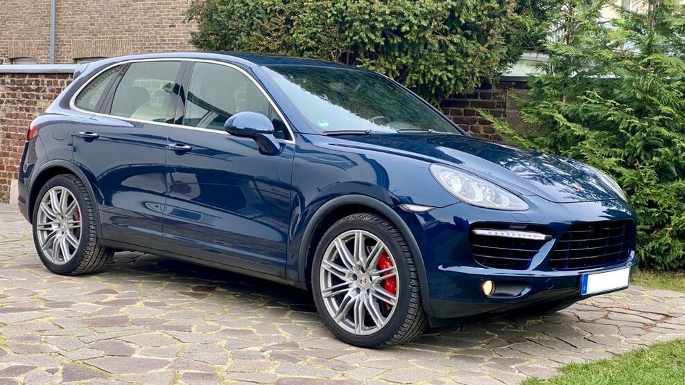 Porsche Cayenne 245.000 km 21.800 € Mönchengladbach 41065