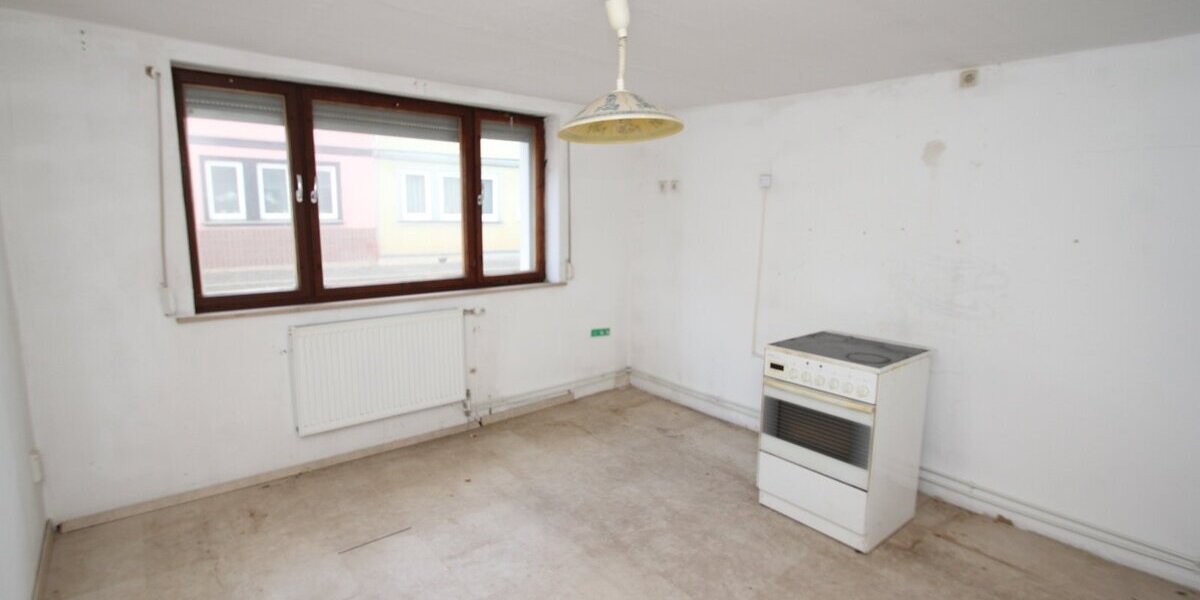 Waltershausen, 2 Familienhaus mit Anbau - Zweifamilienhaus Waltershausen | Angebot:20674820