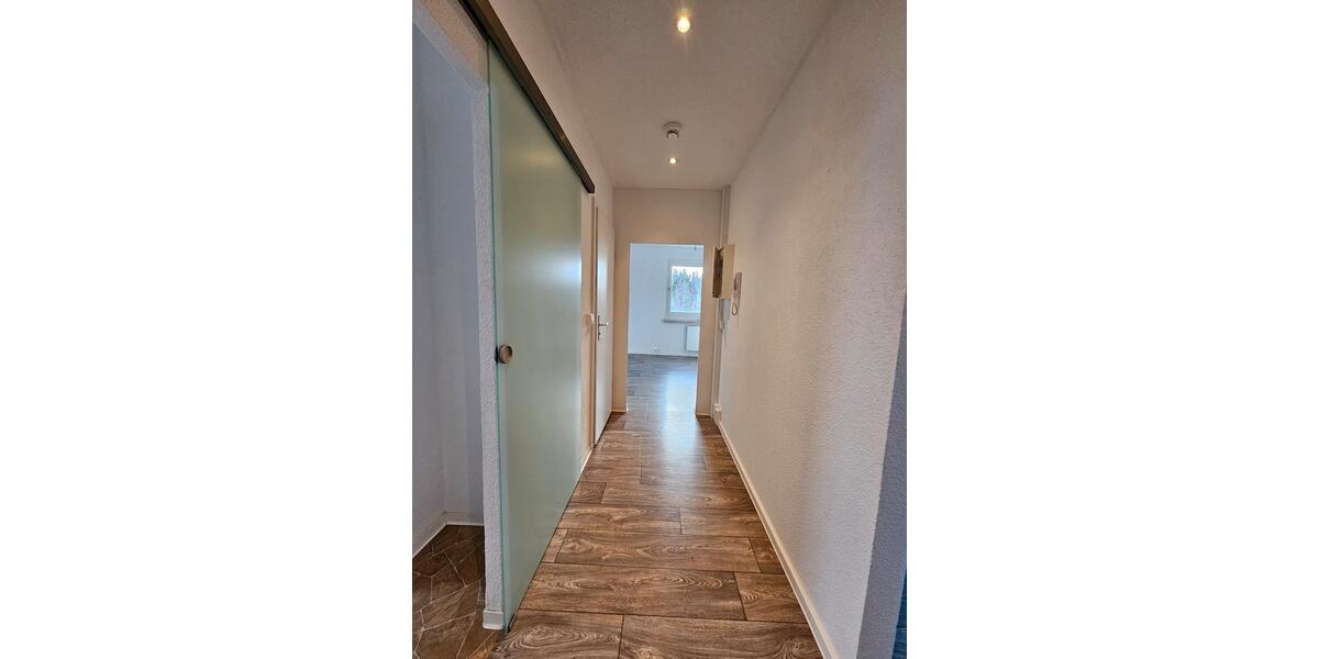 Etagenwohnung Klingenberg - 3 Zimmer, 66 m&sup2;, 420&euro; | Angebot:26421416