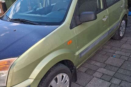 Ford Fusion 174.600 km 1.350 &euro; homberg 56479
