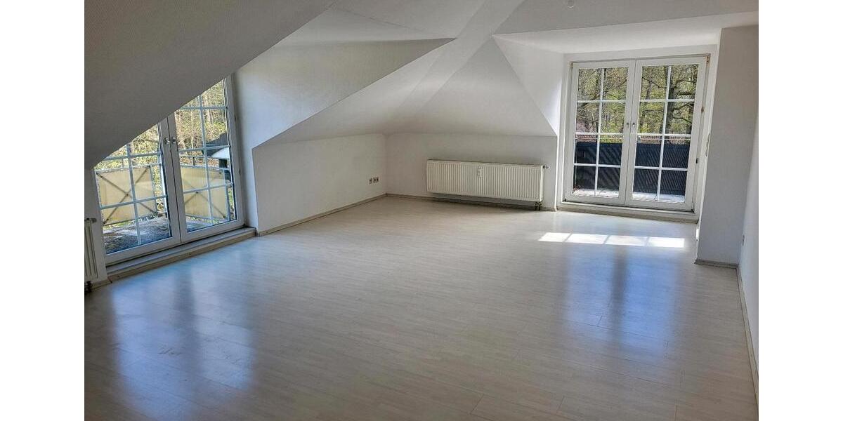 Dachgeschoßwohnung Glienicke/Nordbahn Nordbahn - 2.5 Zimmer, 90 m&sup2;, 1.300&euro; | Angebot:26288280