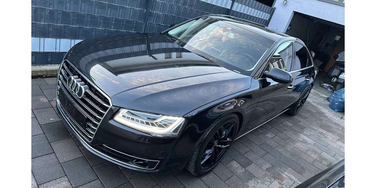 Audi A8 230.000 km 21.500 &euro; bielefeld 33729