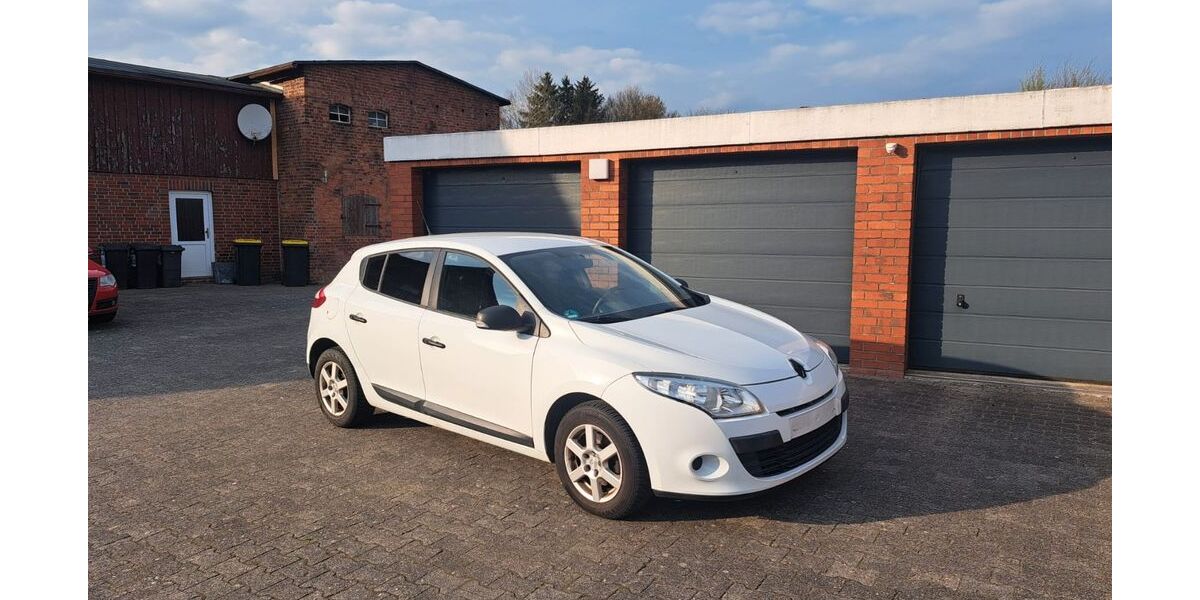 Renault Megane 117.000 km 3.750 &euro; Steinburg OT Eichede 22964
