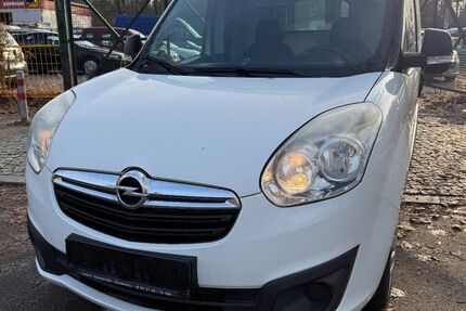 Opel Combo 153.000 km 4.400 € Berlin 12109
