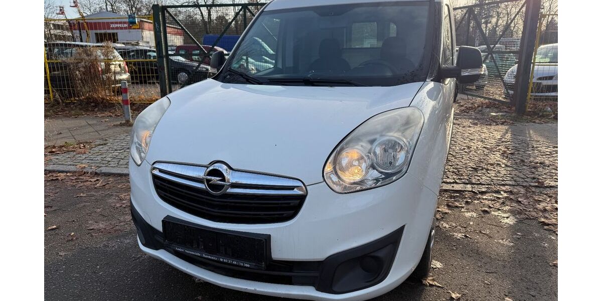 Opel Combo 153.000 km 4.400 € Berlin 12109