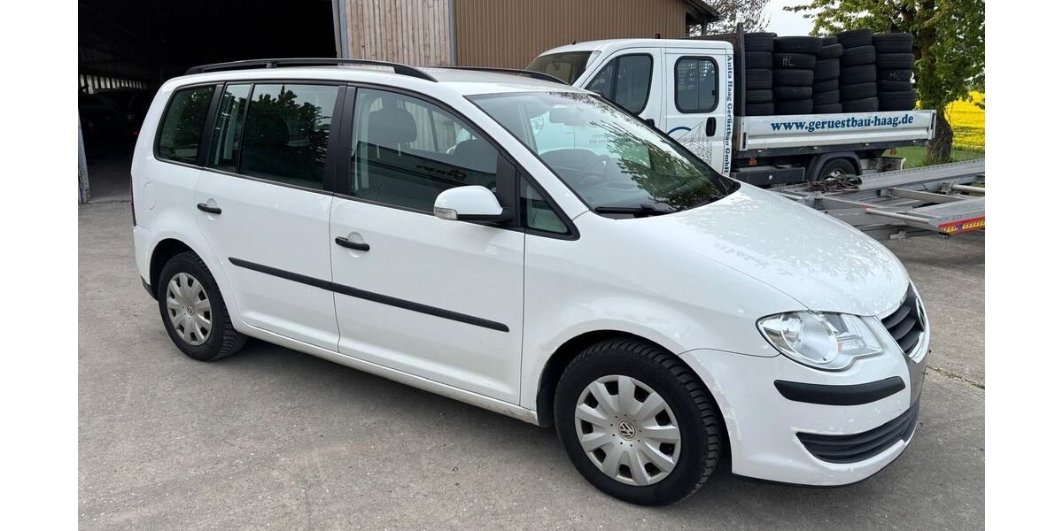 VW Touran 375.000 km 2.490 &euro; Wolpertshausen 74549