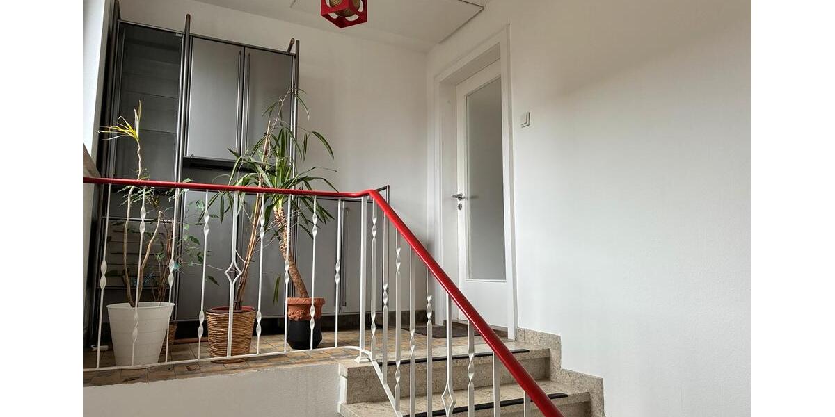 Einfamilienhaus Hohenroth - 3 Zimmer, 172 m&sup2;, 369.000&euro; | Angebot:26040339