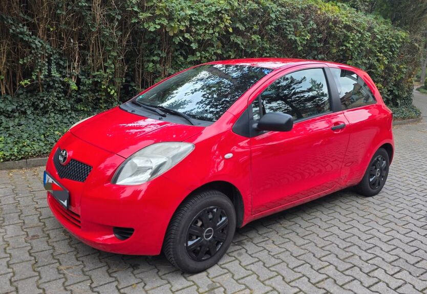 Toyota Yaris 173.550 km 2.150 € Berlin 12205