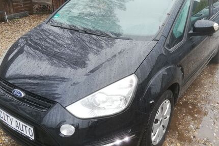 Ford S-Max 138.300 km 11.970 € Berlin - Französische Buchholz 13127