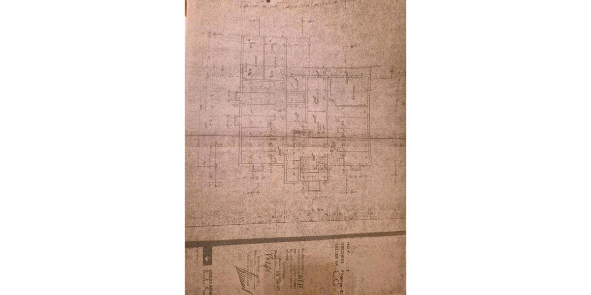 Etagenwohnung Siegen - 2 Zimmer, 85 m&sup2;, 169.000&euro; | Angebot:26375294