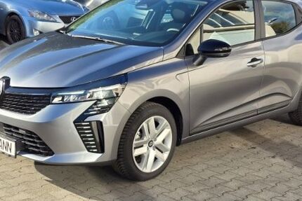 Renault Clio 30.000 km 18.890 &euro; Berlin 12247