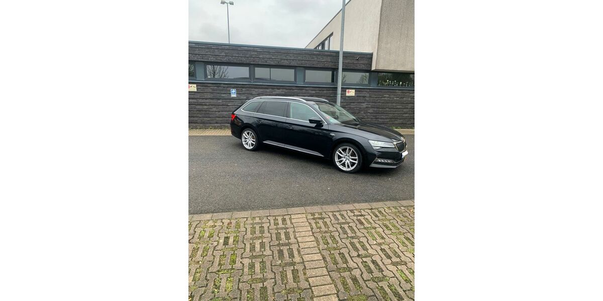Skoda Superb 225.000 km 17.600 € Bottrop 46238