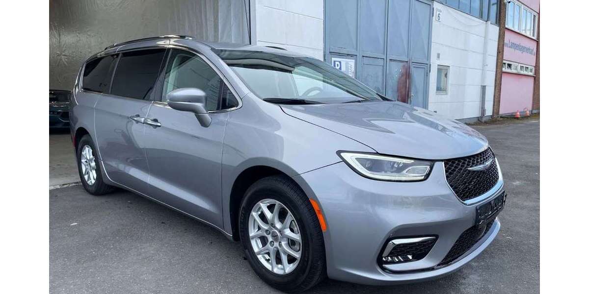 Chrysler Pacifica 56.000 km 26.890 € Düsseldorf 40589