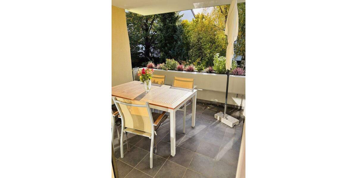 Reihenmittelhaus Fellbach Schmiden - 9 Zimmer, 184 m&sup2;, 749.000&euro; | Angebot:25392201